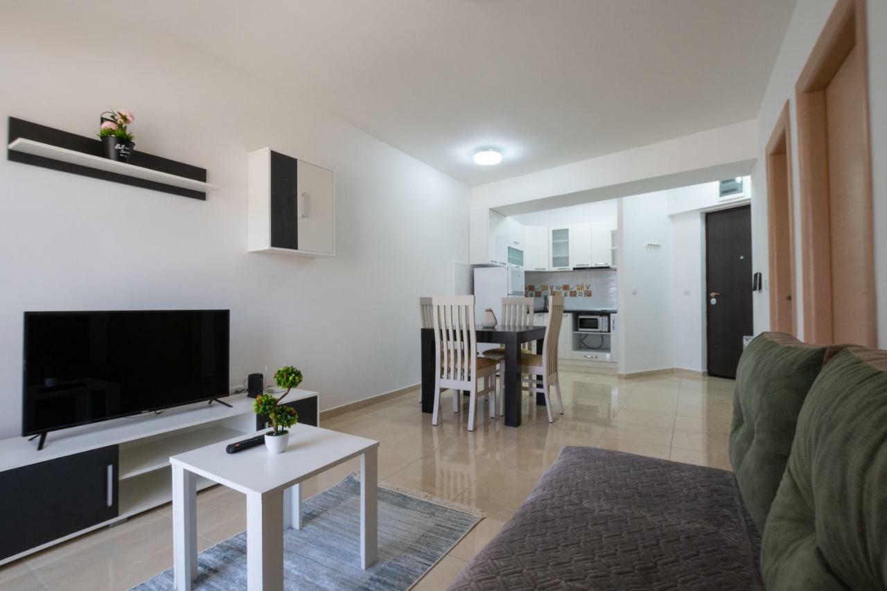 Luxury ǀ Apartments ǀ Residential Building ǀ Wifi Skopje Zewnętrze zdjęcie